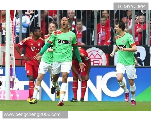 卡尔斯鲁与汉堡的激烈对决揭示了德乙赛场的竞争魅力与球队实力的较量 卡尔斯鲁与汉堡的激烈对决揭示了德乙赛场的竞争魅力与球队实力的较量