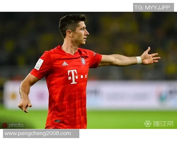 莱万背叛旧主引发拜仁球迷愤怒大嘘声称其忘恩负义