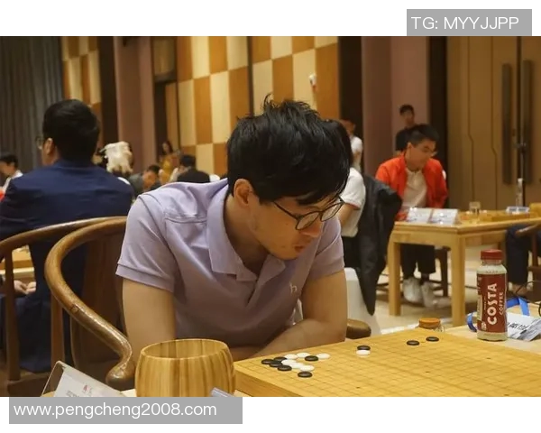 聂卫平与戎毅的围棋对决：智者之间的巅峰较量与心灵碰撞