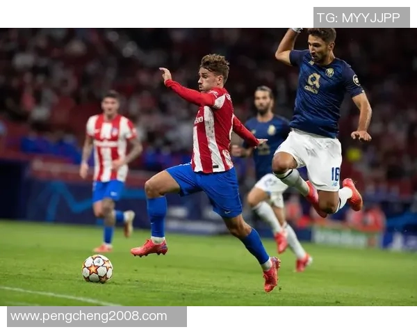 西班牙联合与库里科的激烈对决揭示足球战术与团队合作的精彩瞬间