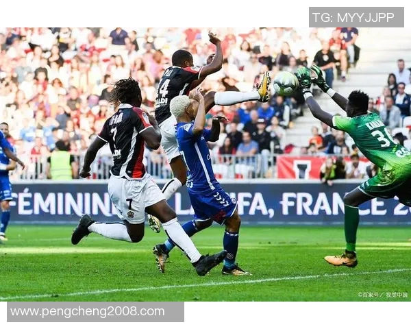 费伦迎战巴萨争夺欧战资格两队历史交锋再掀波澜