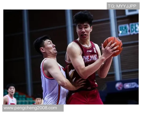 CBA季前赛精彩对决浙江队迎战广州队直播全程回顾与分析 CBA季前赛精彩对决浙江队迎战广州队直播全程回顾与分析