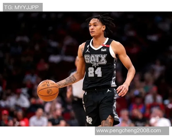 斯库特亨德森的崛起之路：从天才少年到NBA新星的奋斗历程